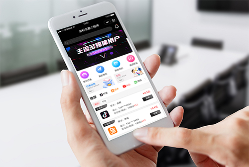 ���ս������С����